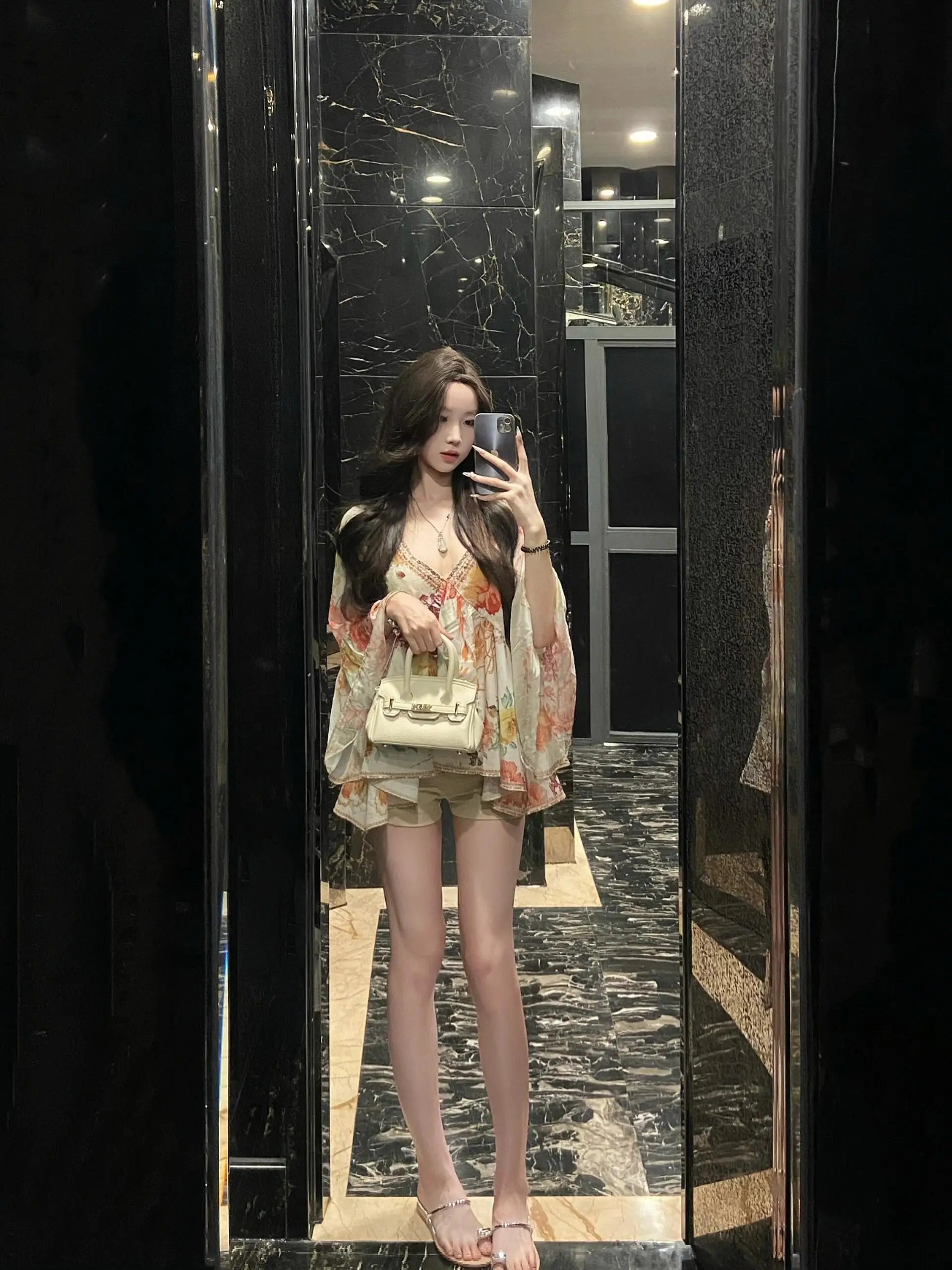 French Style Loose Fit Diamond Embellished Bell Sleeve Shirt Women's V-Neck Spring Early Spring Sexy Pure Desire Top