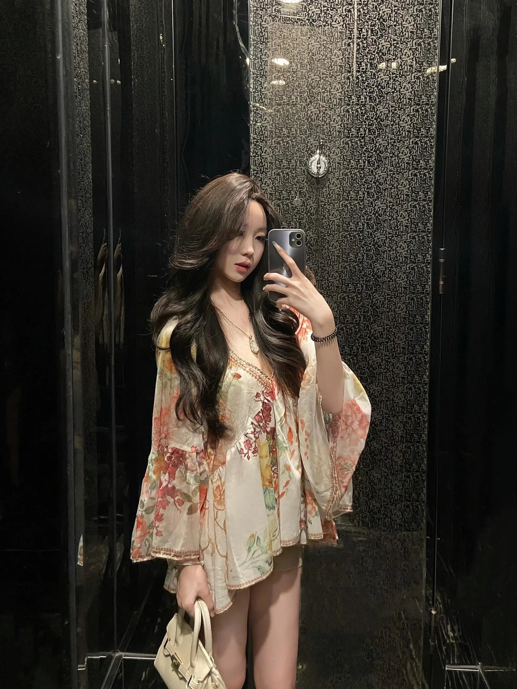 French Style Loose Fit Diamond Embellished Bell Sleeve Shirt Women's V-Neck Spring Early Spring Sexy Pure Desire Top