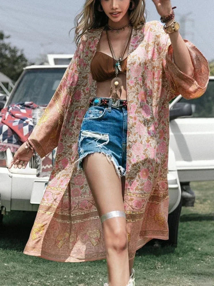 Boho Queens Women Pink Floral Print Bohemian Kimono Beach Robe Lady Batwing Sleeves Rayon Vacation Boho Bikini Cover-ups