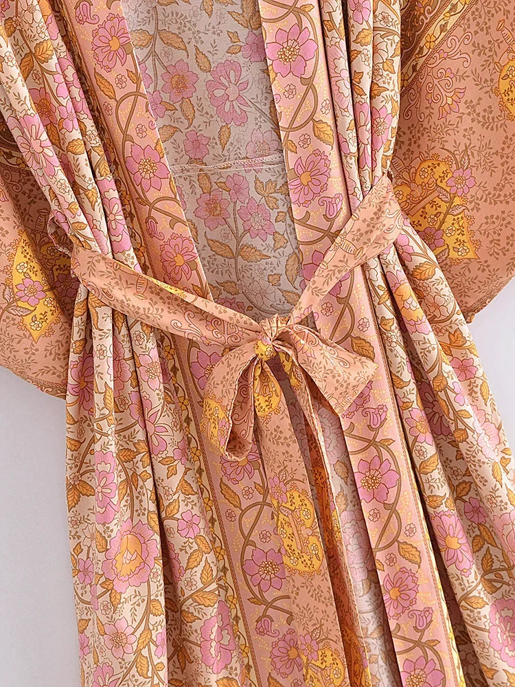 Boho Queens Women Pink Floral Print Bohemian Kimono Beach Robe Lady Batwing Sleeves Rayon Vacation Boho Bikini Cover-ups