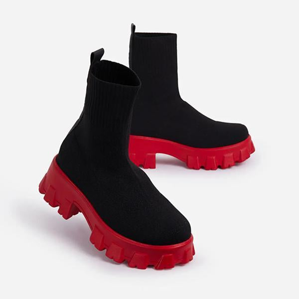 KNITTED BOOTIES