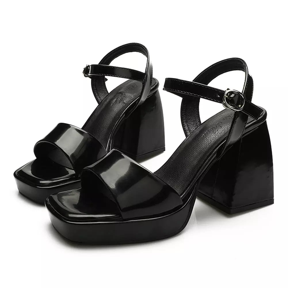 STRAPPY OPEN-TOE PLATFORM HEELS