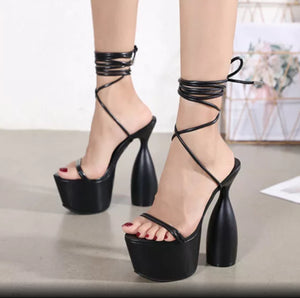 PLATFORM OPEN-TOE GLADIATORS