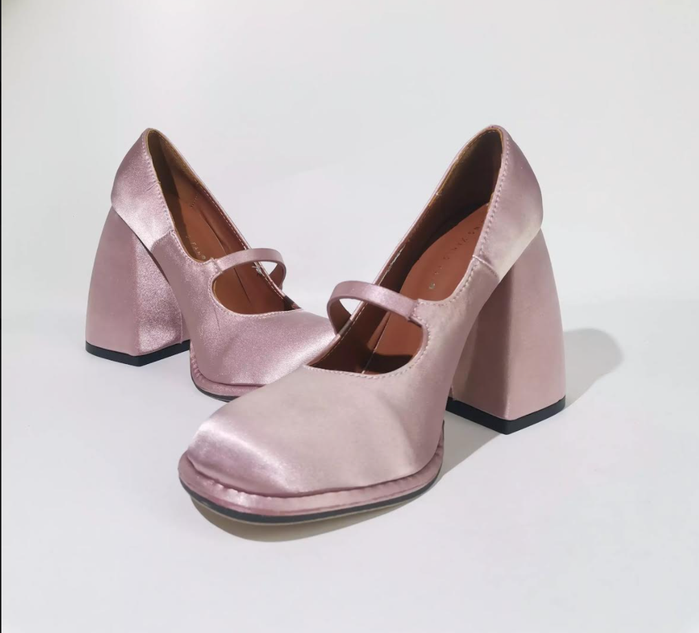 WIDE HEEL MARY JANES