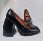 WIDE HEEL MARY JANES
