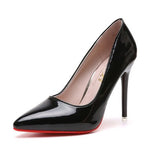 Load image into Gallery viewer, CLASSIC PUMPS WITH RED SOLE
