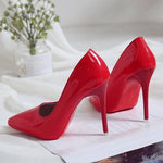 Load image into Gallery viewer, CLASSIC PUMPS WITH RED SOLE
