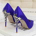 CARVED HEEL SATIN PUMPS