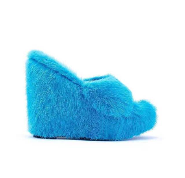 FUR OPEN-TOE PLATFORM SLIDES