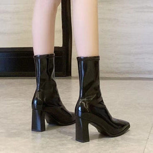 THICK HEEL CHELSEA BOOTS