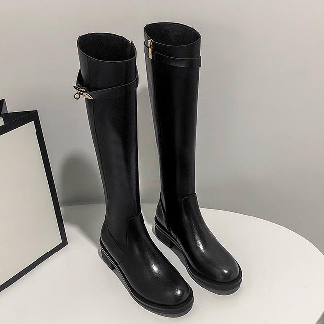BLACK RIDING BOOTS